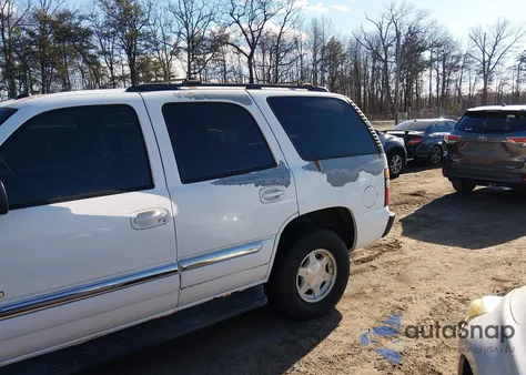 2005 GMC Yukon Sle z USA, uszkodzony, nr VIN 1GKEK13T35J253038